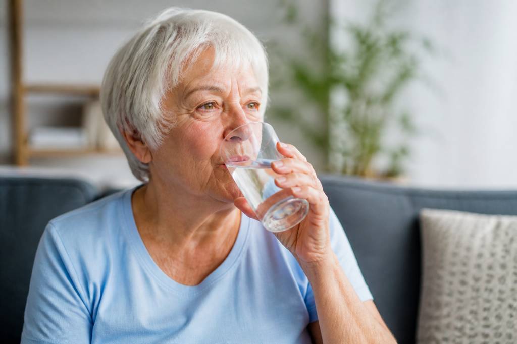 canicule : quand et quoi boire ? les bons réflexes pour s’hydrater